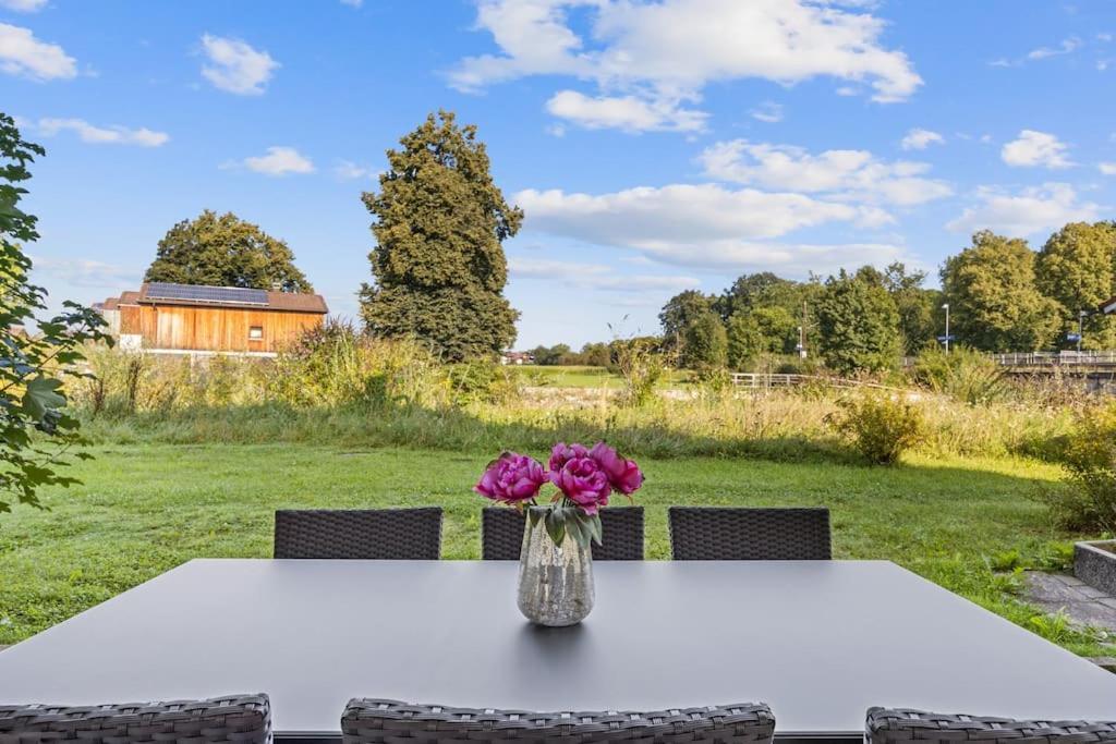 3 Zimmer Eg Wohnung Direkt Am Kurpark Bad Aibling Luaran gambar